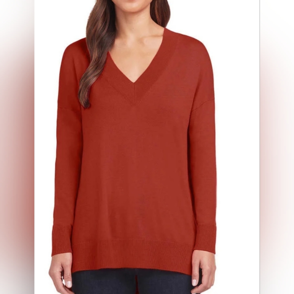 Matty M Womens Large V Neck sweater brick/rust color